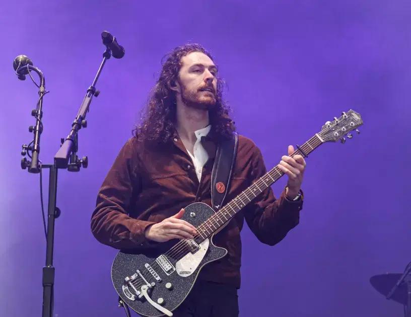 Hozier celebra retorno ao Brasil com novos shows e memórias