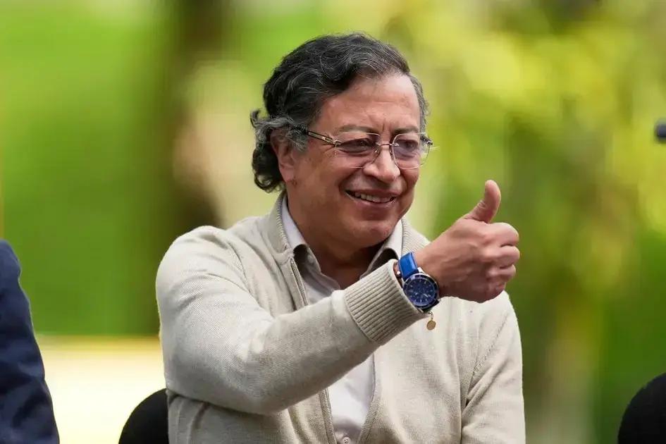 Audios revelados de Álvaro Leyva unem a política colombiana contra tentativa de golpe