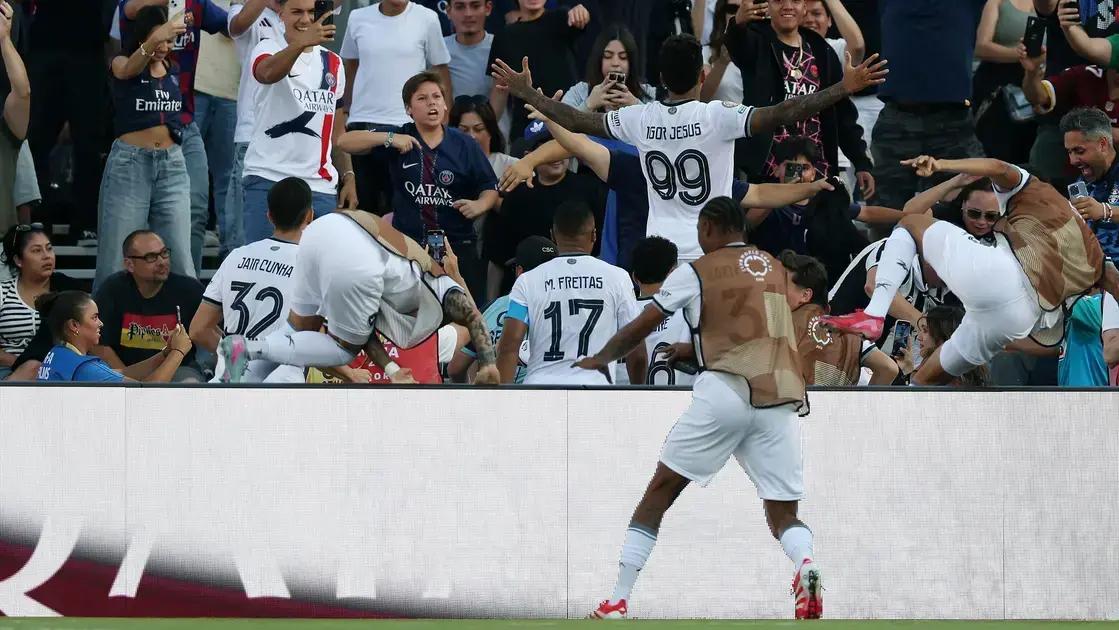 Botafogo Choca O Mundo Ao Vencer O PSG E Se Aproxima Das Oitavas Do Mundial