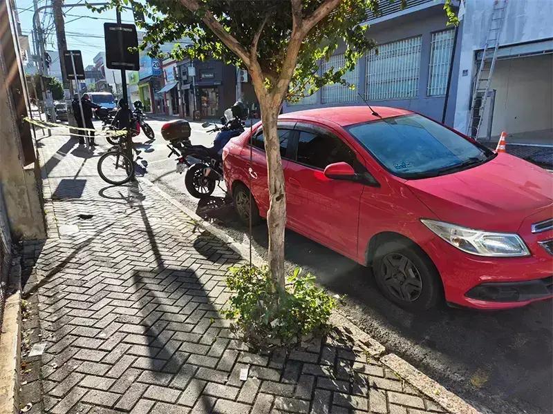 Ciclista Fica Gravemente Ferido Em Colisão Com Automóvel No Centro De Salto
