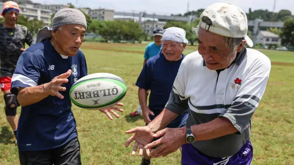 Como Países Estão Lidando com o Aumento da Longevidade e Desafios Demográficos