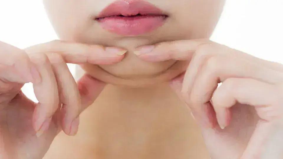 Dez Alimentos Que Causam Inchaço Facial: Causas e Dicas Para Evitar