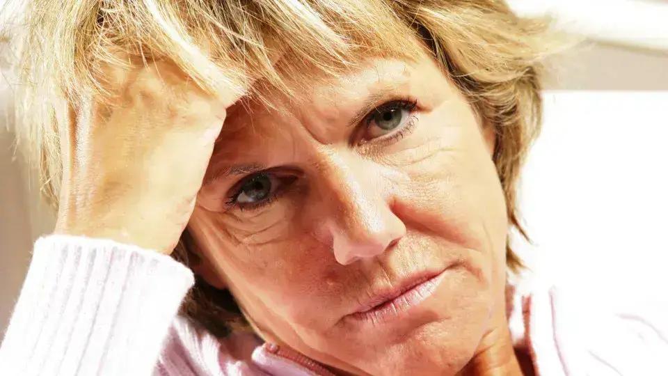 Novo Estudo Revela Ligação Entre Fadiga e Menopausa