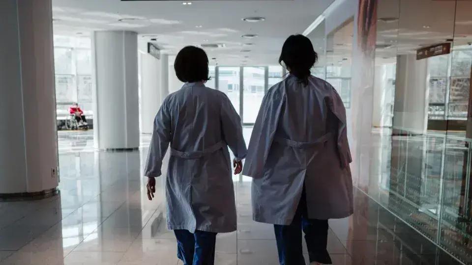 Os Países Com os Melhores Sistemas de Saúde e o Que Podemos Aprender