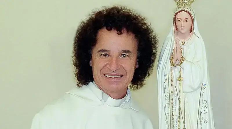 Padre Donizétti Zanello Lança Novo Livro "Coração de Esperança" em Itu