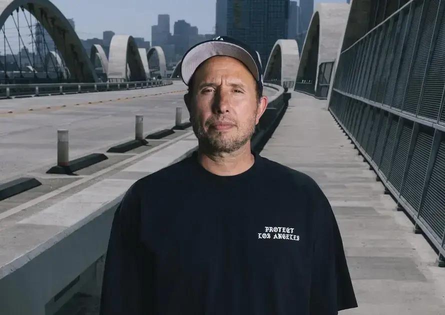 Zack De La Rocha Lança Linha de Roupas Para Apoiar Imigrantes em Los Angeles