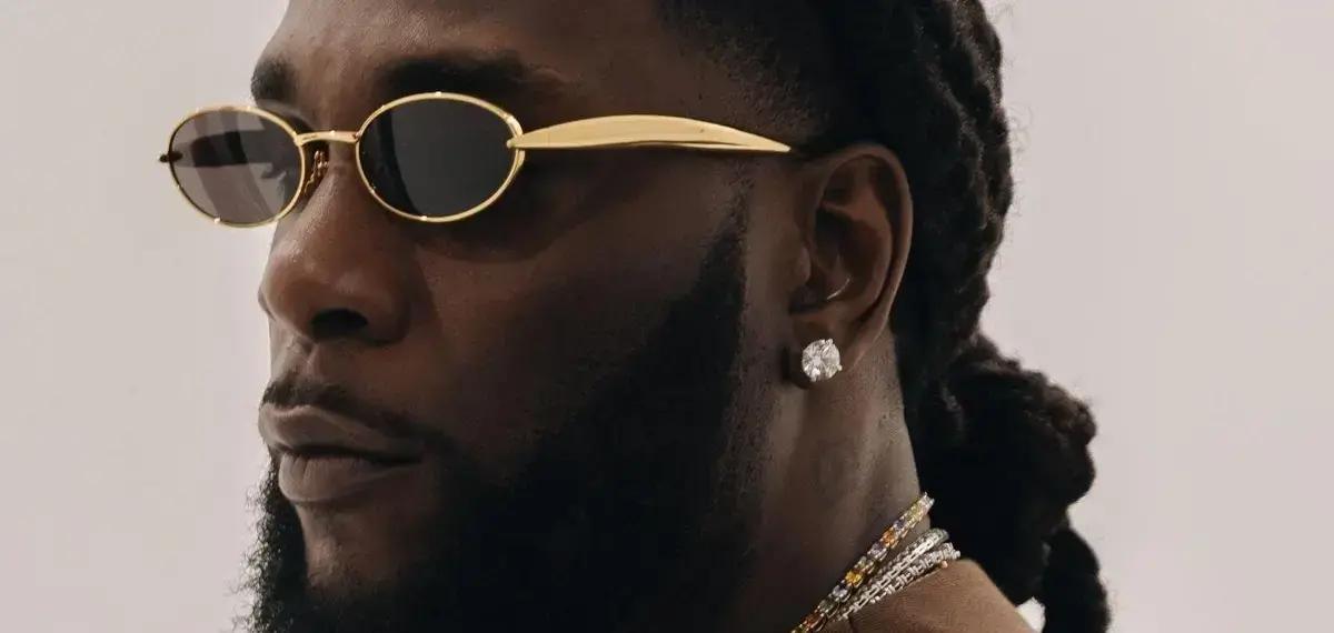 Burna Boy apresenta novo álbum com participações de Mick Jagger e Travis Scott