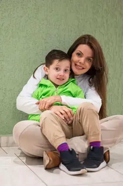 Campanha de pizzas busca arrecadar fundos para criança com doença rara em Sorocaba