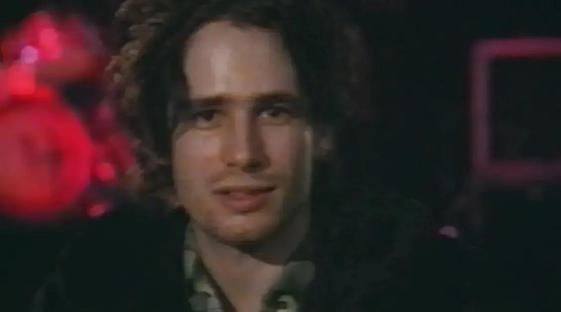 Documentário sobre Jeff Buckley revela imagens inéditas e depoimentos emocionantes