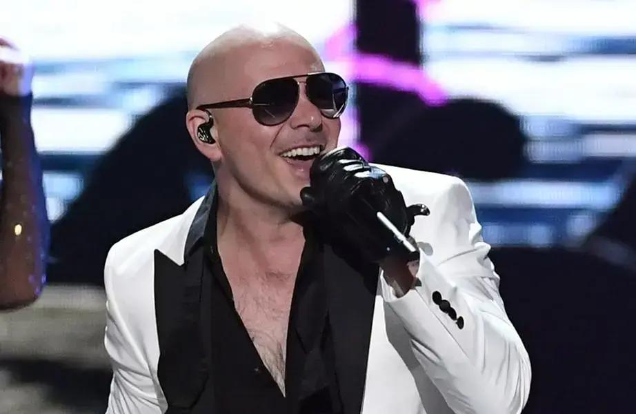 Fundador do Rock In Rio admite tentativa de trazer Pitbull para edição futura
