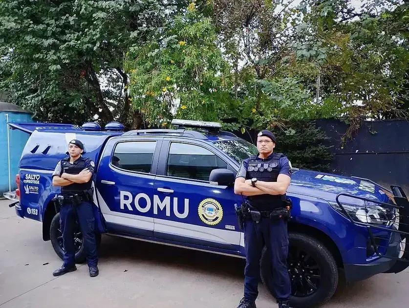 Homem em surto causa danos e é contido pela GCM no centro de Salto