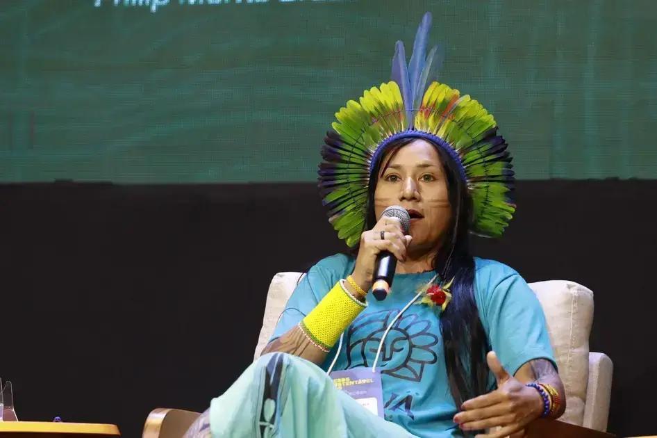 Indígenas lideram protagonismo na crise climática e na valorização da floresta