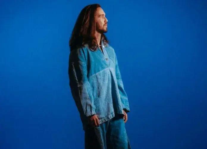 Vitor Kley revela que banda de rock o inspirou a criar 'O Sol'