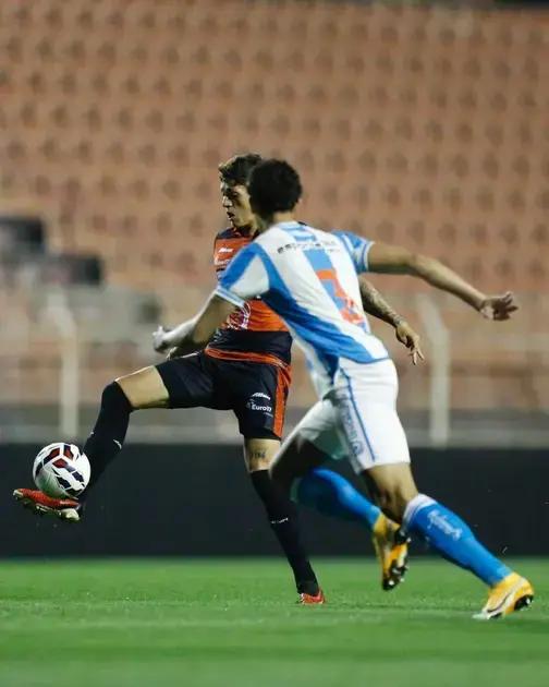 Análise do Futebol no Brasil: Como as Decisões Impactam o Jogo e o Mercado