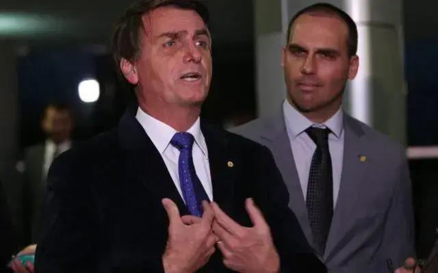 Indiciamento de Bolsonaro e Eduardo por tentativa de obstrução de Justiça na investigação de 2022