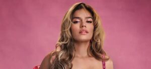 Karol G retorna ao Brasil e faz show do intervalo na partida da NFL em São Paulo