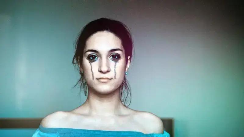 Mulher com transtorno fictício e bipolaridade engana família e comunidade por quase dois anos