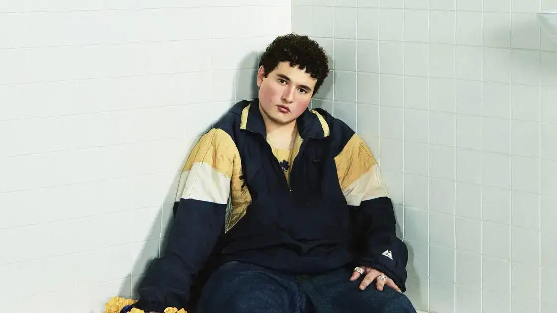 Number Teddie lança álbum introspectivo e fala sobre sua trajetória artística e dificuldades pessoais