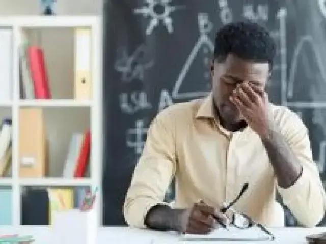 Proposta de redução da jornada de professores ganha apoio com mais de 75 mil assinaturas