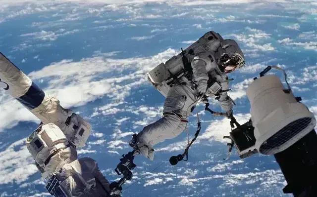 Reciclagem de Água em Missões Espaciais: Tecnologia Essencial para o Futuro